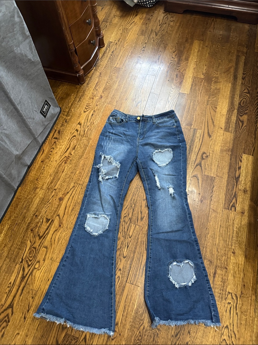 Women's heart embellished jeans - large